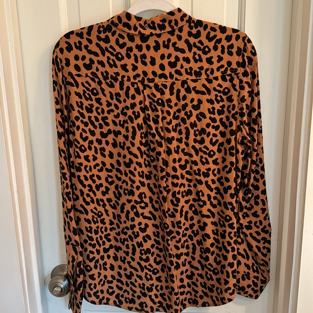 Rails button down - Picture 2 of 2